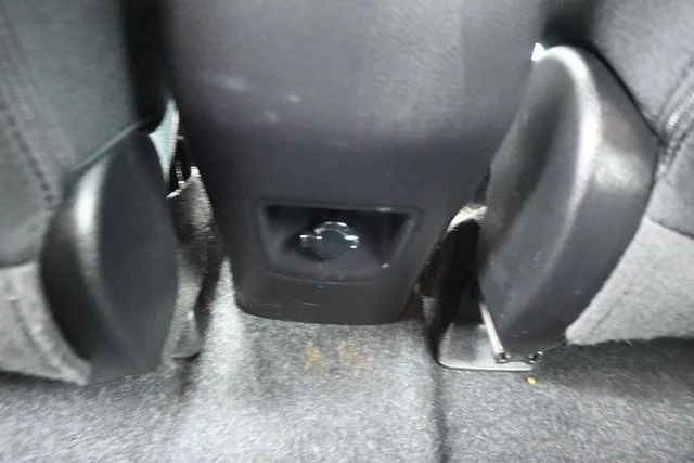 Used 2018 Gray Toyota XLE image 17