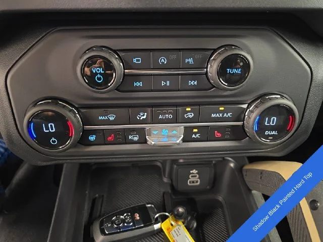 New 2026 Marsh Gray Ford Badlands® image 32