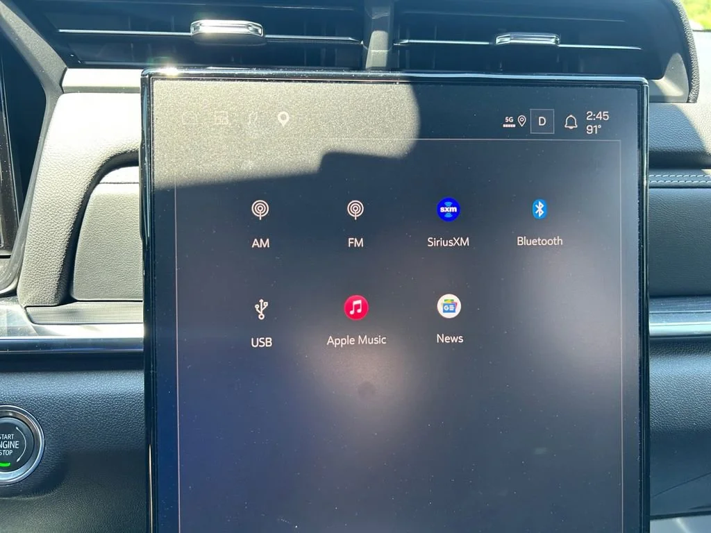 New 2026 Sterling Metallic GMC Elevation image 20