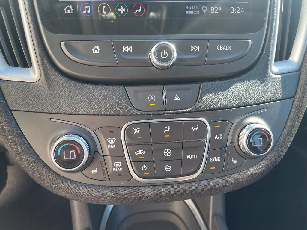 Used 2023 MINERAL GRAY METALLIC Chevrolet LT image 17