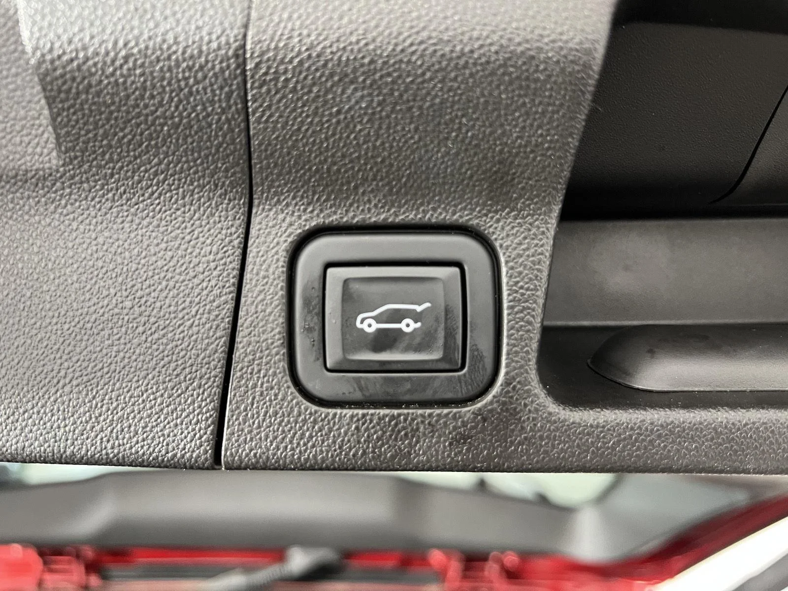 Used 2023 Volcanic Red Tintcoat GMC SLE image 24
