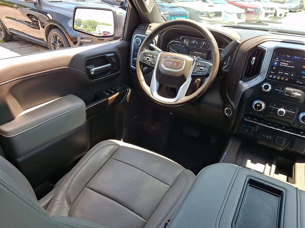 Used 2020 Carbon Black Metallic GMC SLT image 15