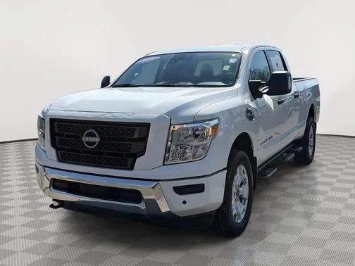 Certified Used 2024 White Nissan SV image 7