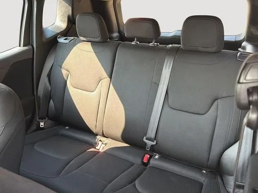 Used 2021 Silver Jeep Sport image 13