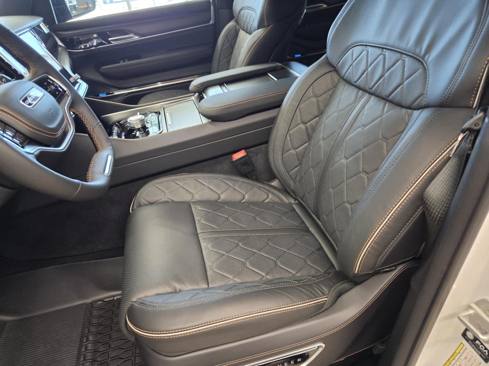 2026 Jeep Grand Wagoneer L Summit Reserve - Photo 16