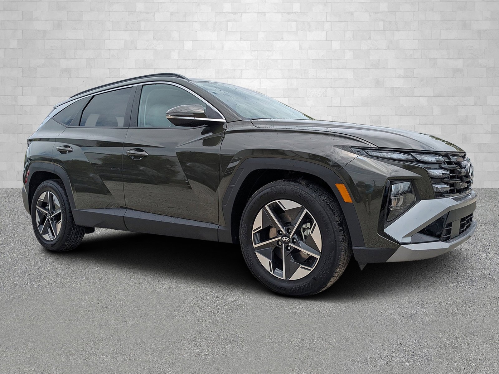 New 2025 Rockwood Green Hyundai SEL Convenience FWD image 1