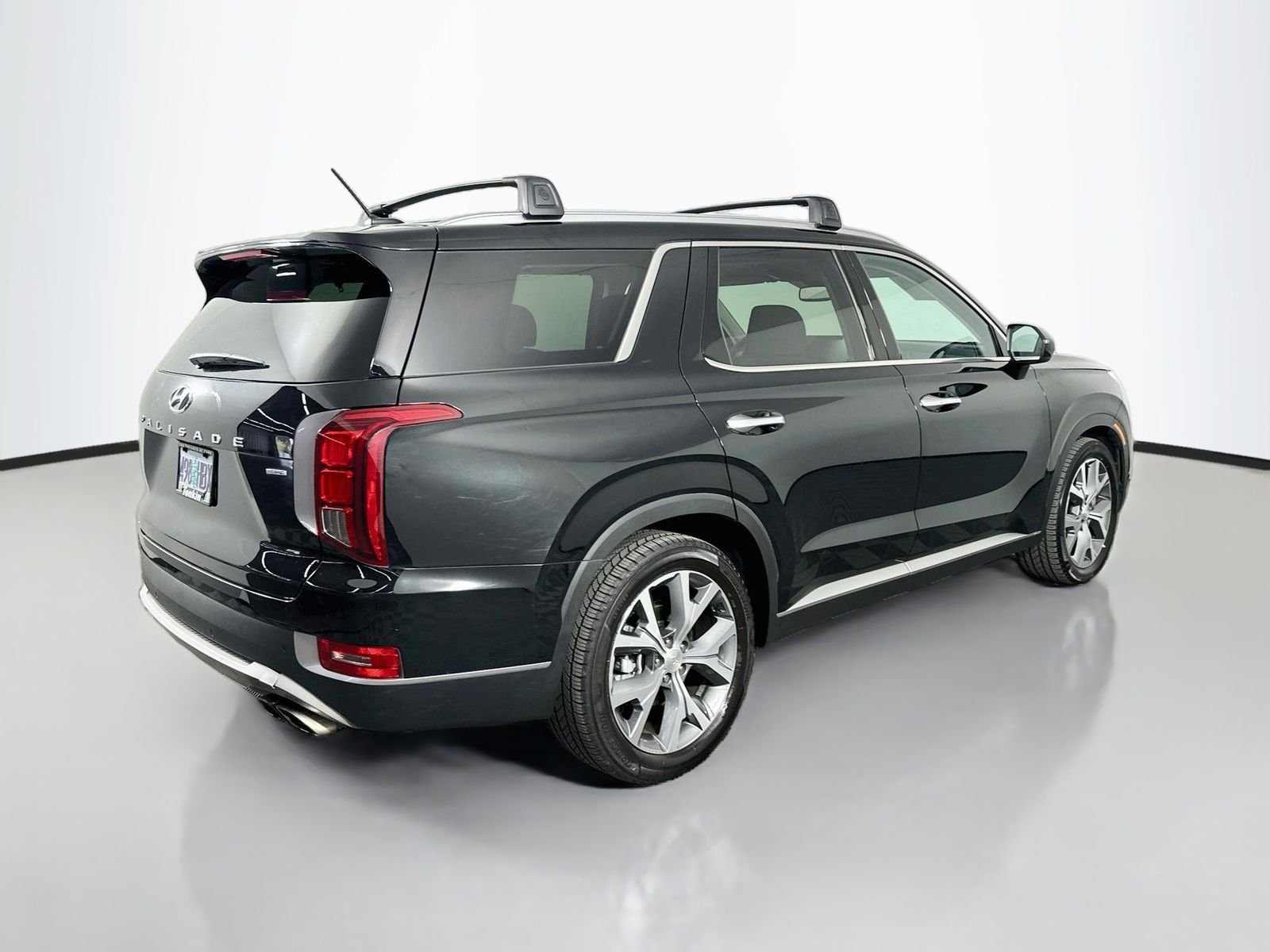 Used 2022 Abyss Black Pearl Hyundai SEL image 8