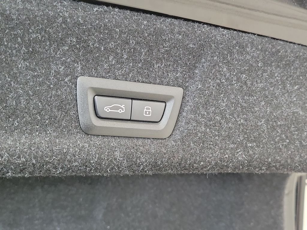 New 2026 Jet Black BMW 330i image 27