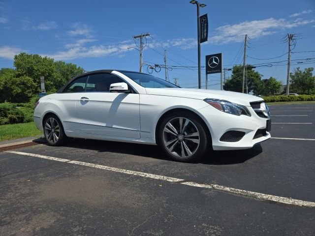 Used 2017  Mercedes-Benz E 400 image 1