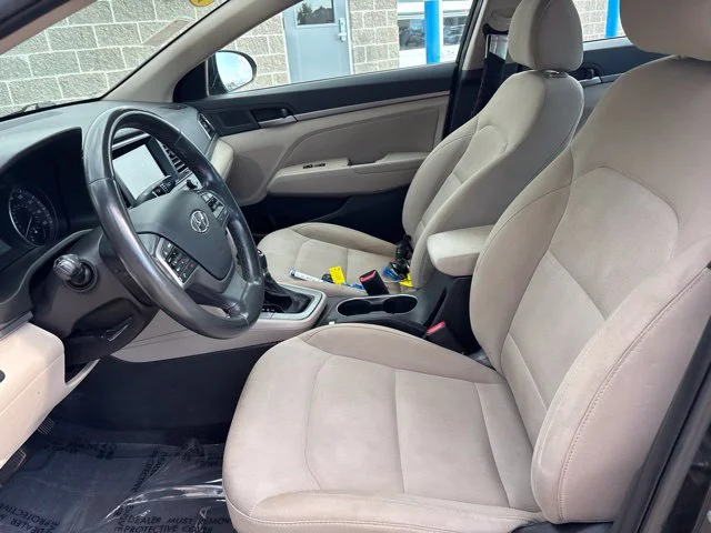 Used 2018 Phantom Black Hyundai Value Edition image 13