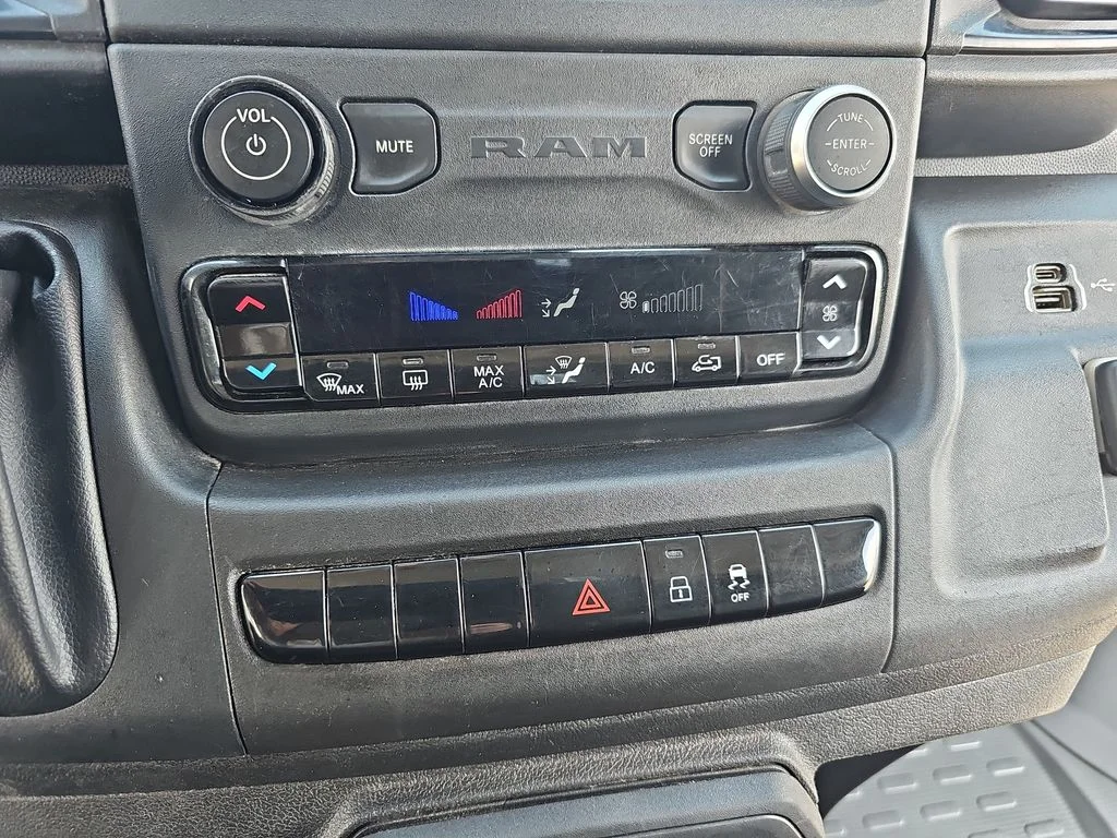 Used 2023 White Ram High Roof image 21