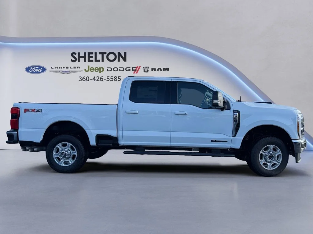 2026 Ford F-350 Super Duty XLT - Photo 6