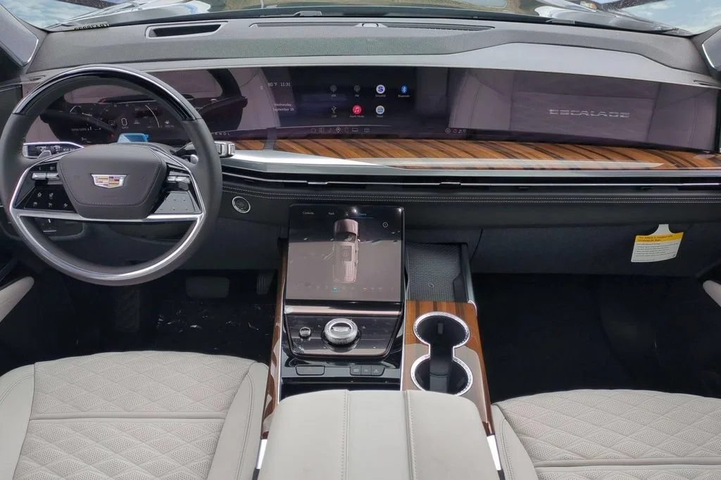 2026 Cadillac Escalade Platinum Sport - Photo 13
