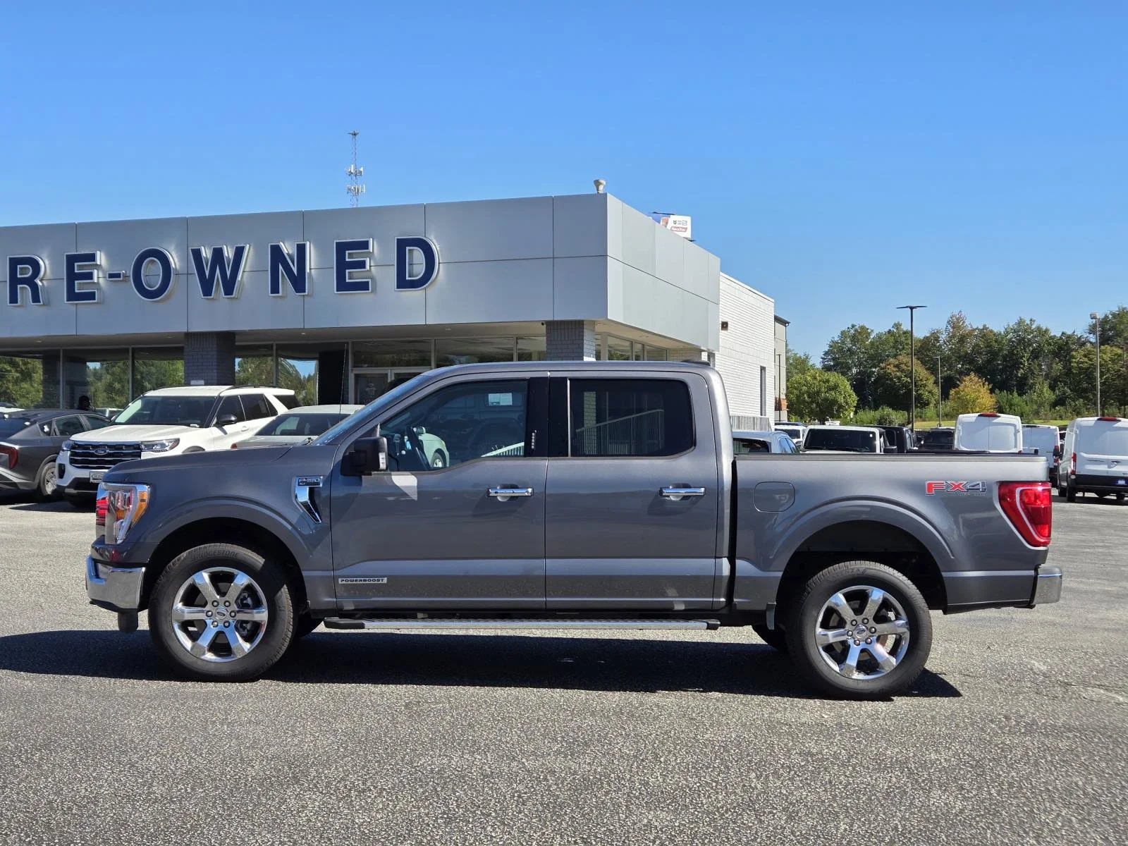 Used 2023 Gray Metallic Ford XLT image 13