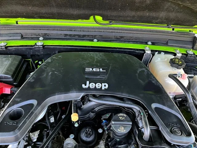 Used 2021 Green Jeep Mojave image 37