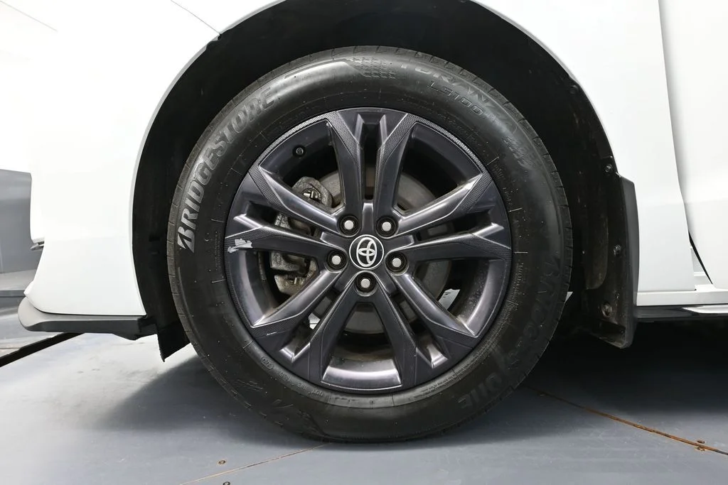 2024 Toyota Sienna XSE - Photo 15