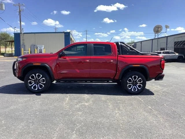 2026 GMC Canyon AT4 - Photo 8