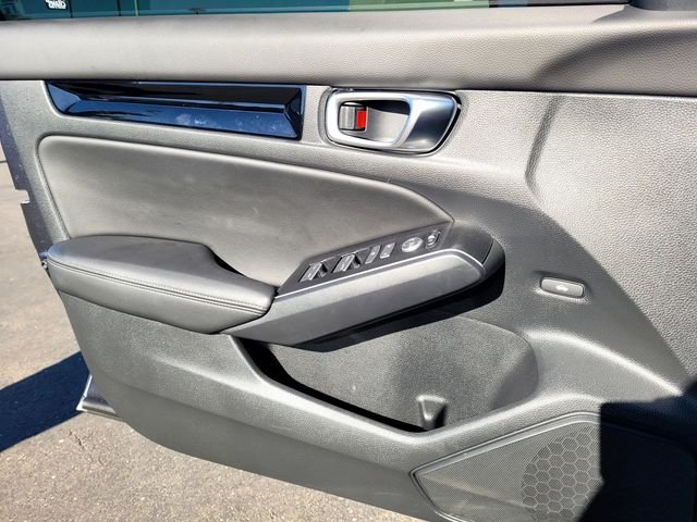 Used 2025  Honda  image 16