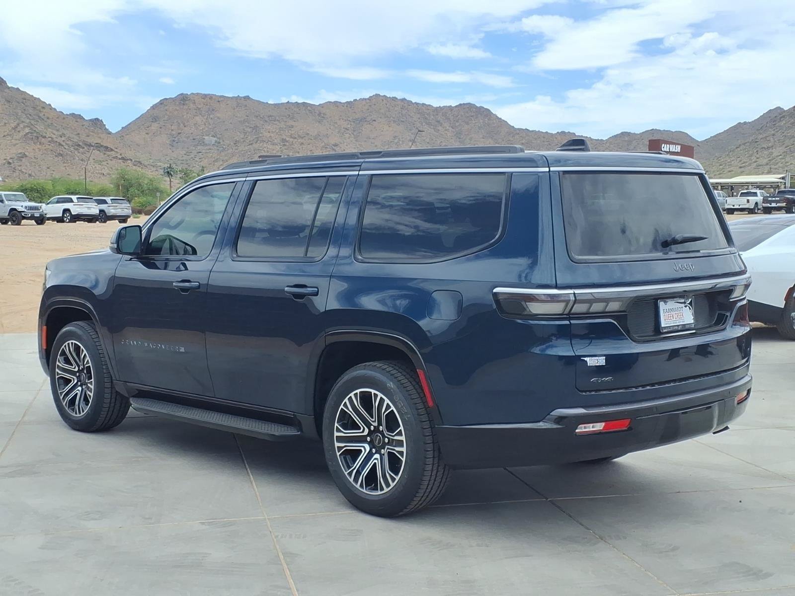 New 2026 Fathom Blue Pearl-Coat Exterior Paint (Late Availability) Jeep  image 4