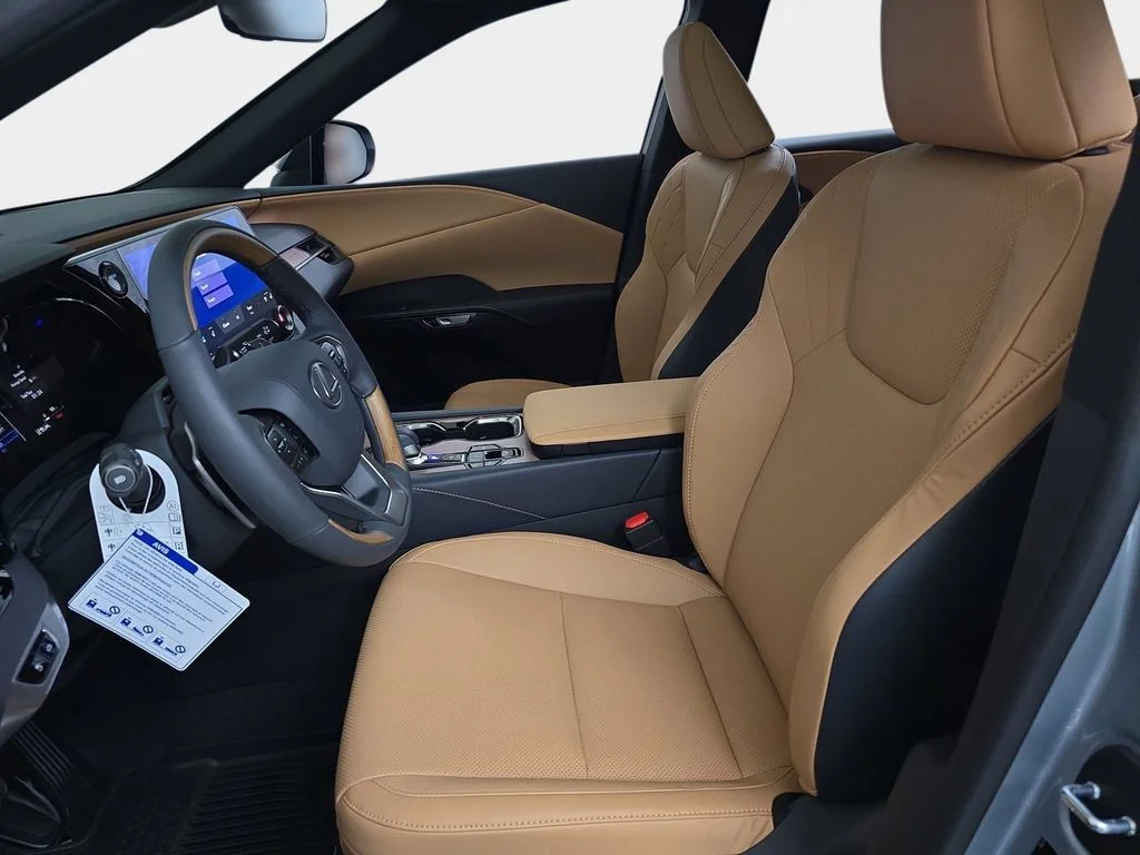 New 2026 Iridium Lexus PREMIUM image 15