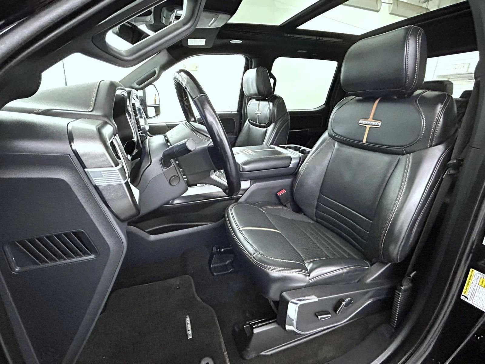 Used 2022 Black Ford Platinum image 11