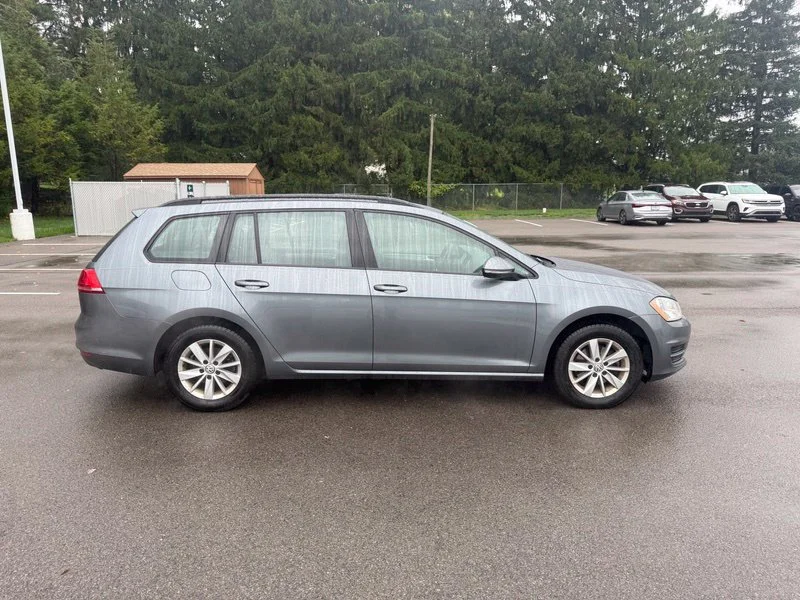 Used 2015  Volkswagen S image 10