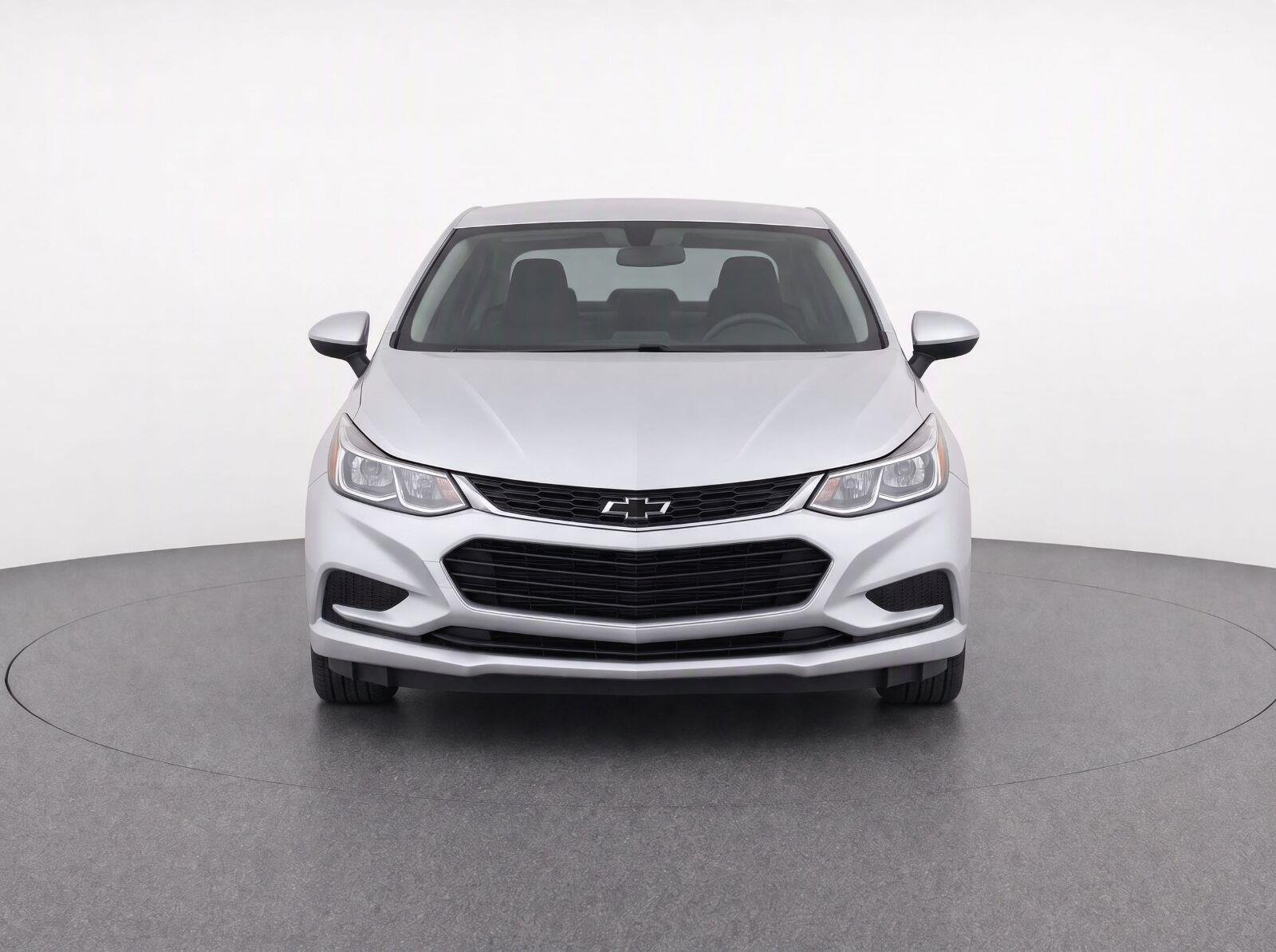 Used 2018 Silver Ice Metallic Chevrolet LS image 5