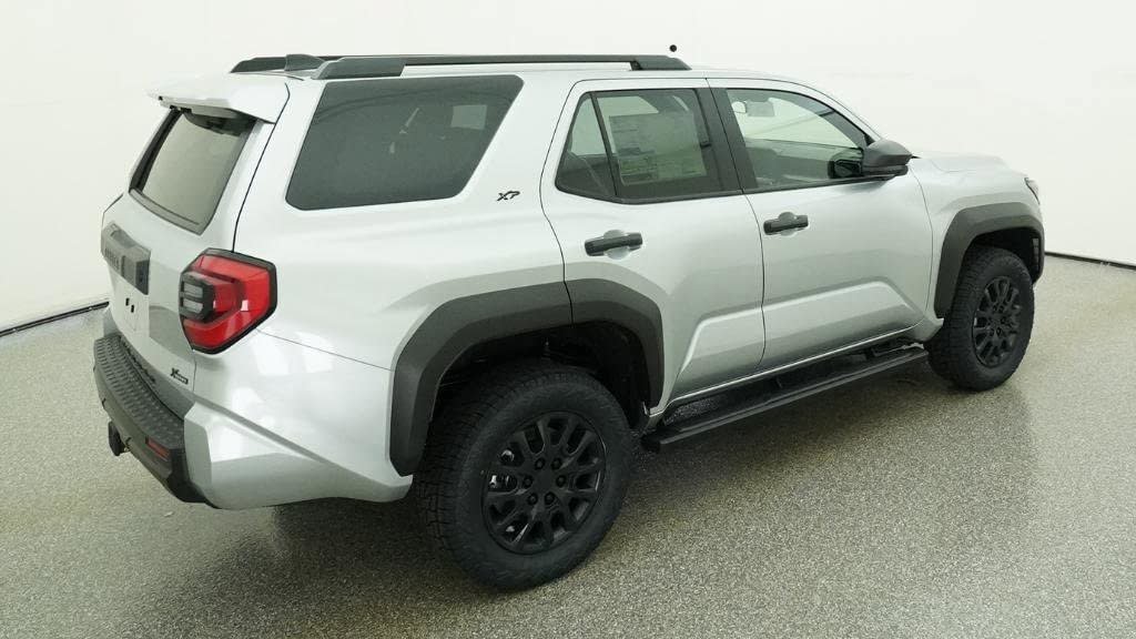 Used 2026  Toyota SR5 image 8