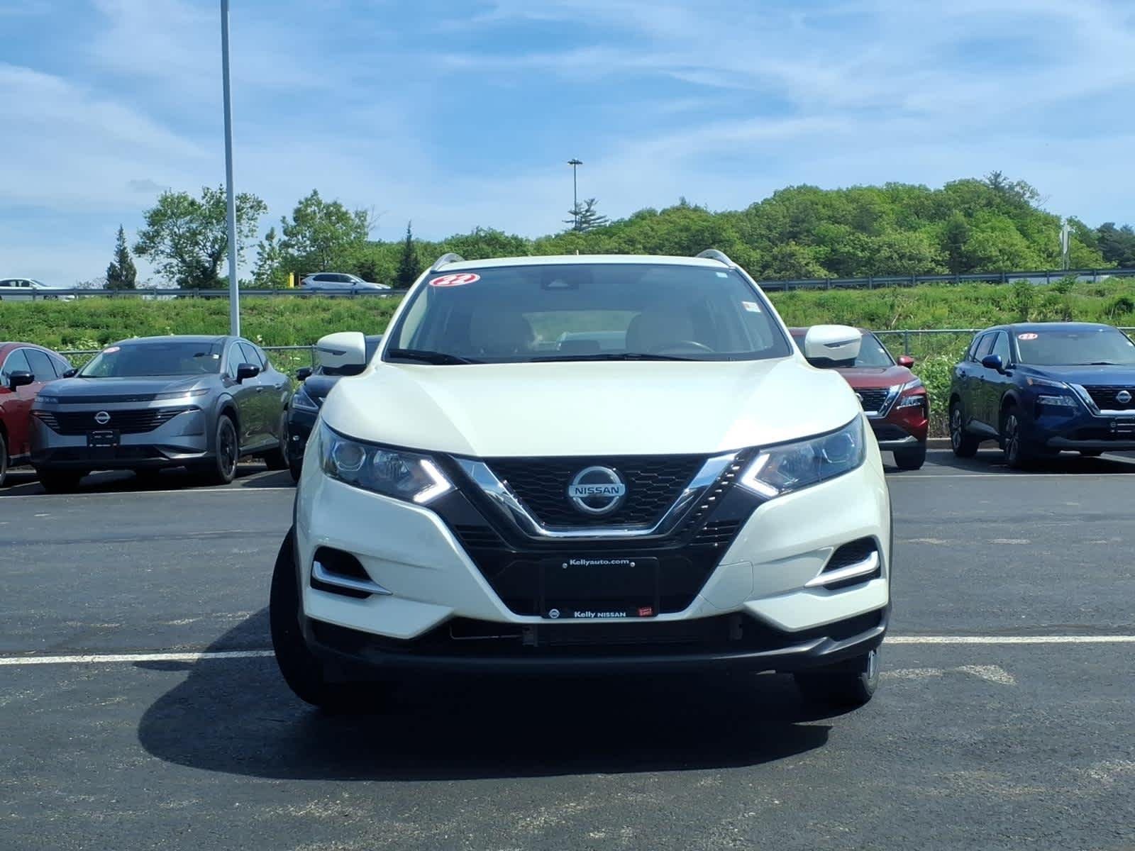 Certified Used 2022 Pearl White Tricoat Nissan SL image 2