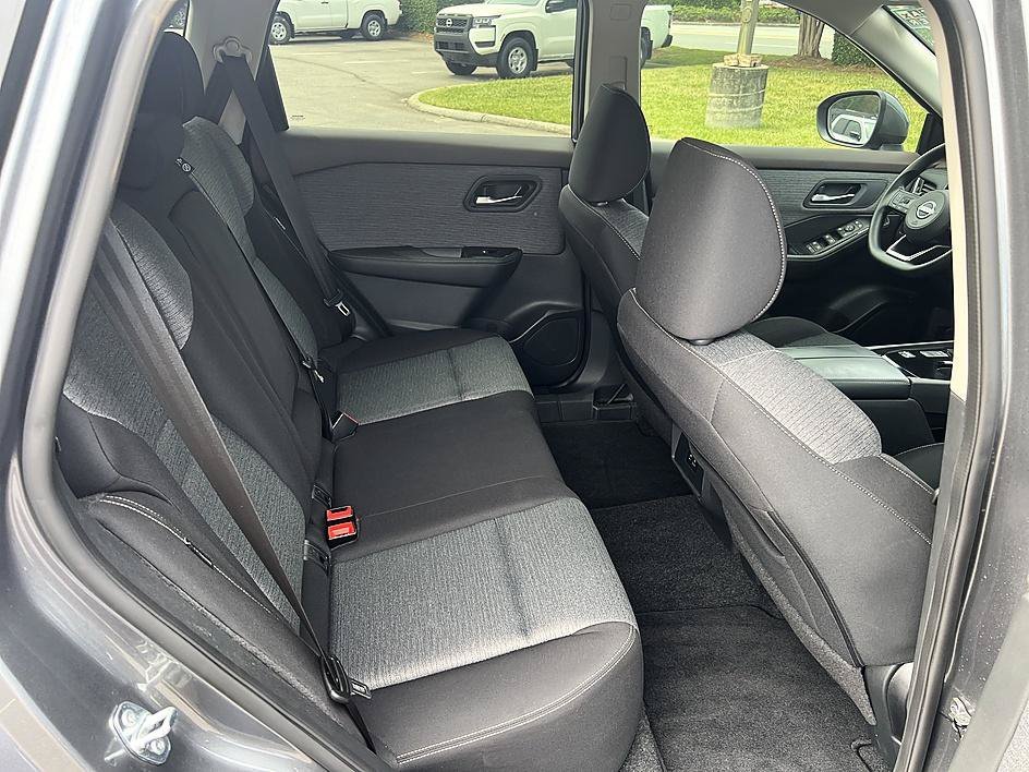 Certified Used 2023 Gun Metallic Nissan SV image 16