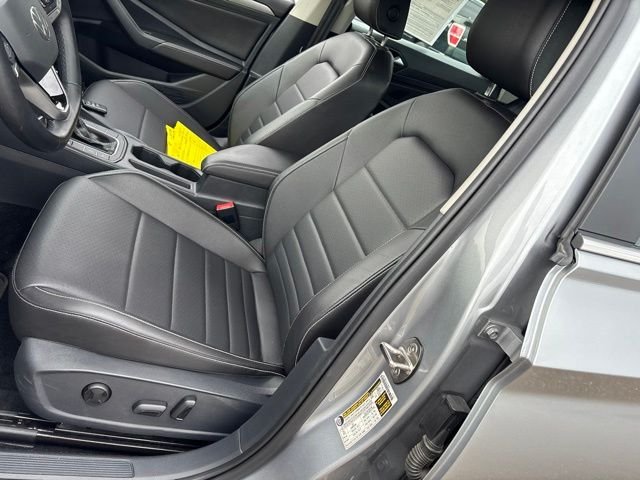 Used 2023 Silver Volkswagen 1.5T SE image 15