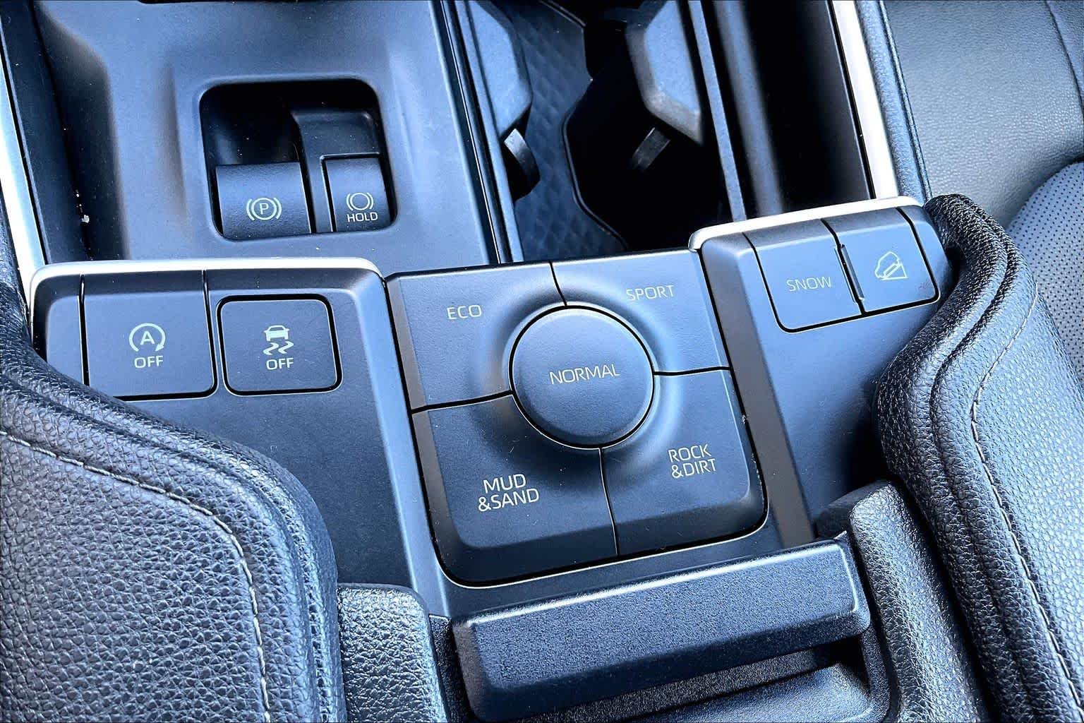 Used 2024 Midnight Black Metallic Toyota XLE image 35