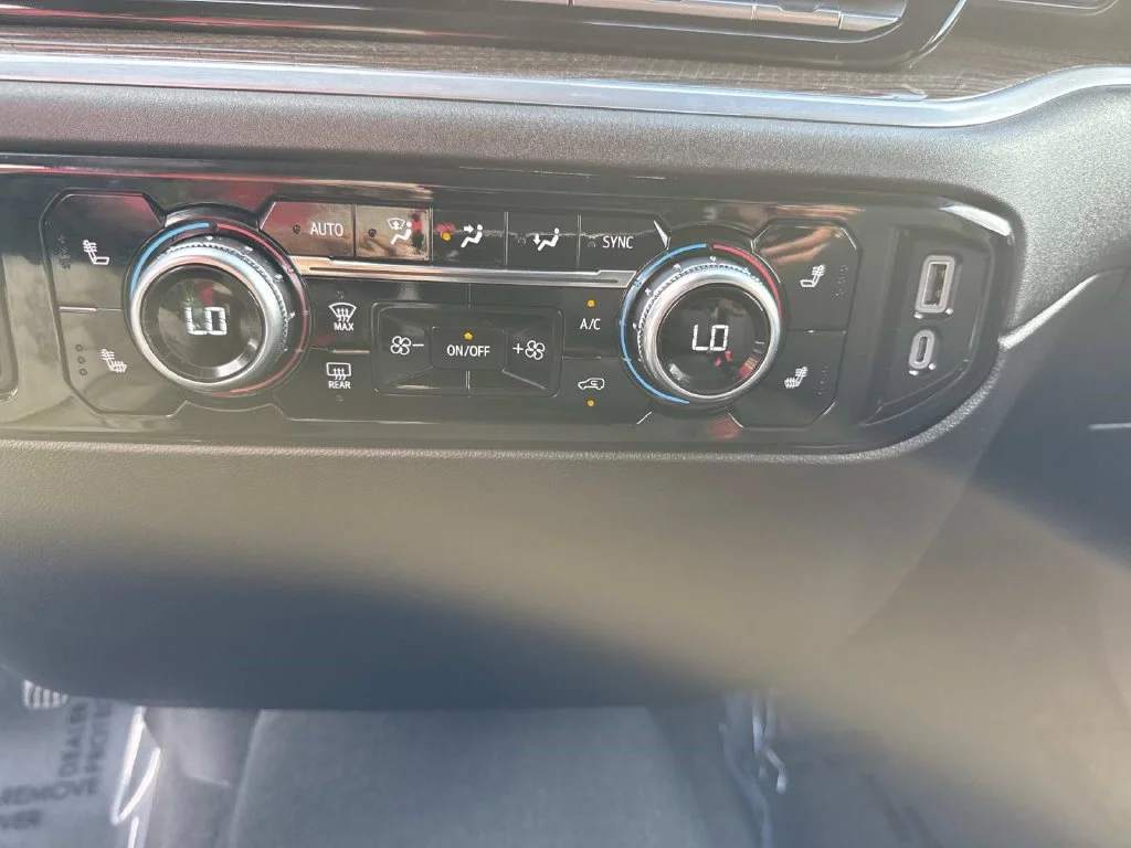 Used 2025 Red GMC Elevation image 33
