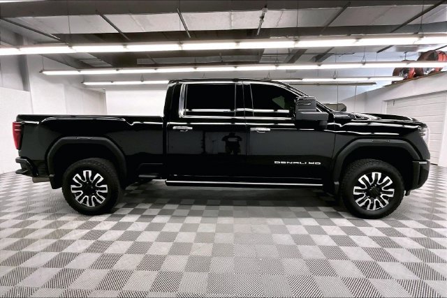 Used 2024 Onyx Black GMC Denali Ultimate image 14
