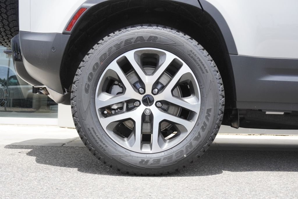 New 2026 Borasco Grey Land Rover S image 32
