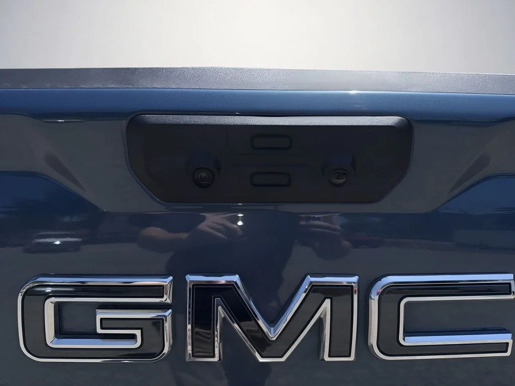 Used 2025 Blue GMC Denali Ultimate image 34