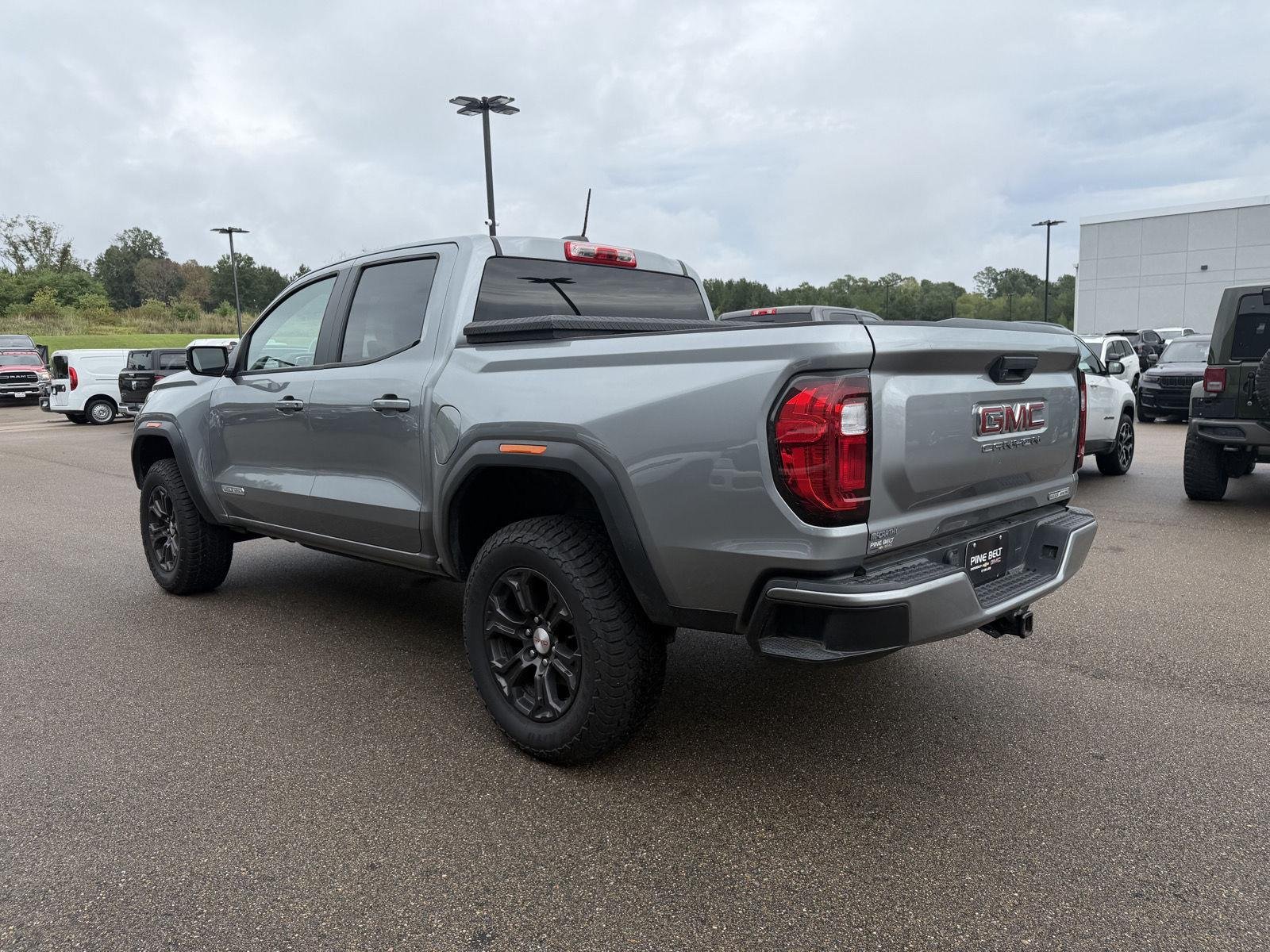 Used 2024 Summit White GMC 2WD Elevation image 4