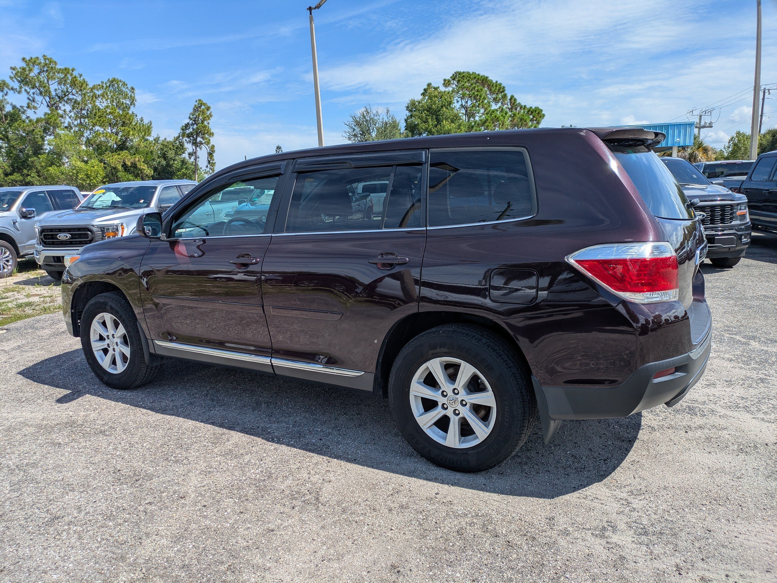 Used 2012 Red Toyota  image 6