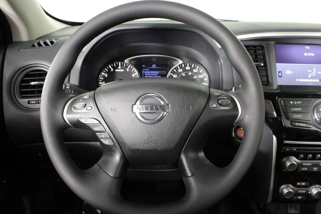 2020 Nissan Pathfinder S - Photo 10