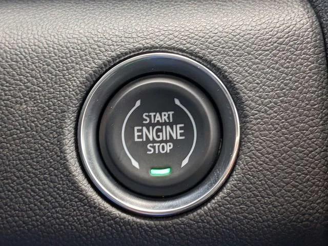 New 2026 Sterling Metallic GMC Elevation image 32
