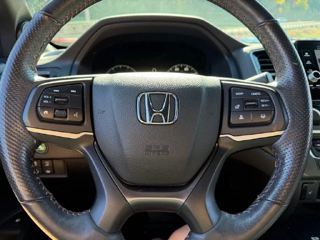 Used 2025 White Honda TrailSport image 19