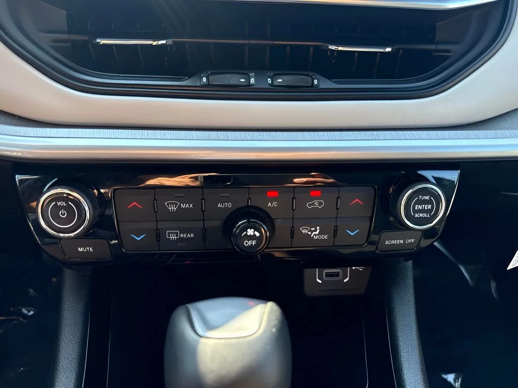 Used 2024 Black Jeep Limited image 17