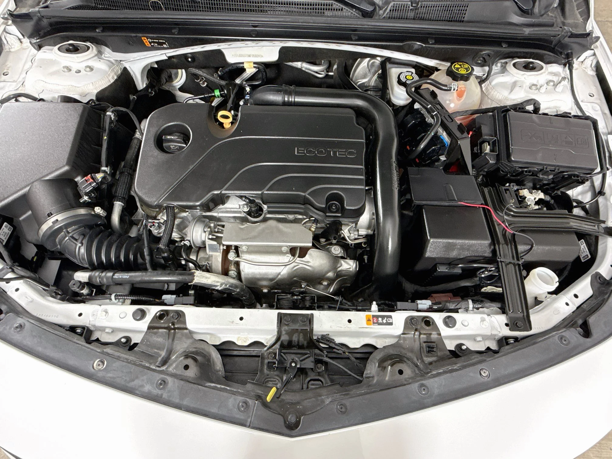 Used 2021 SUMMIT WHITE Chevrolet LT image 31