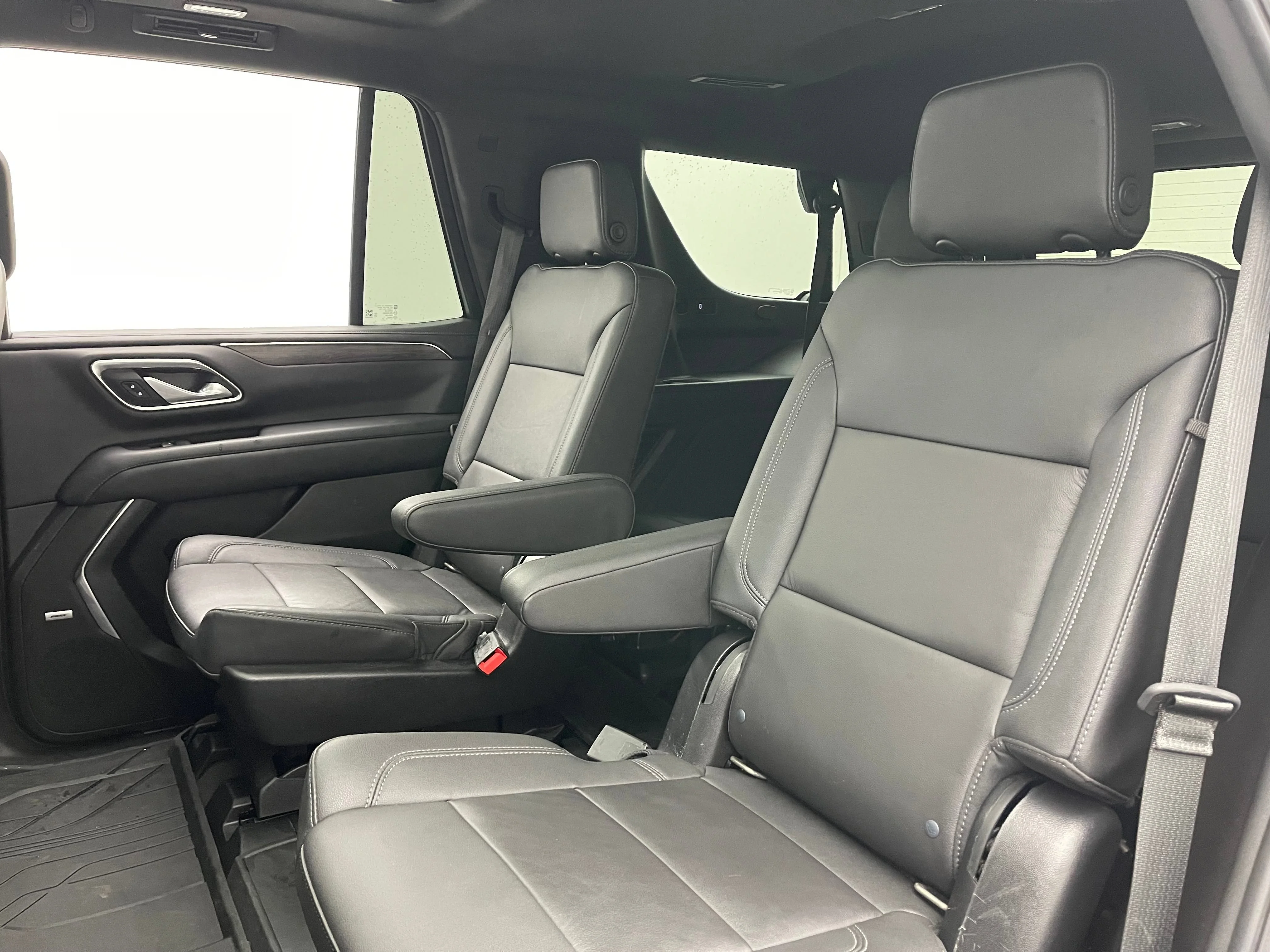Used 2022 Iridescent Pearl Tricoat Chevrolet Z71 image 45