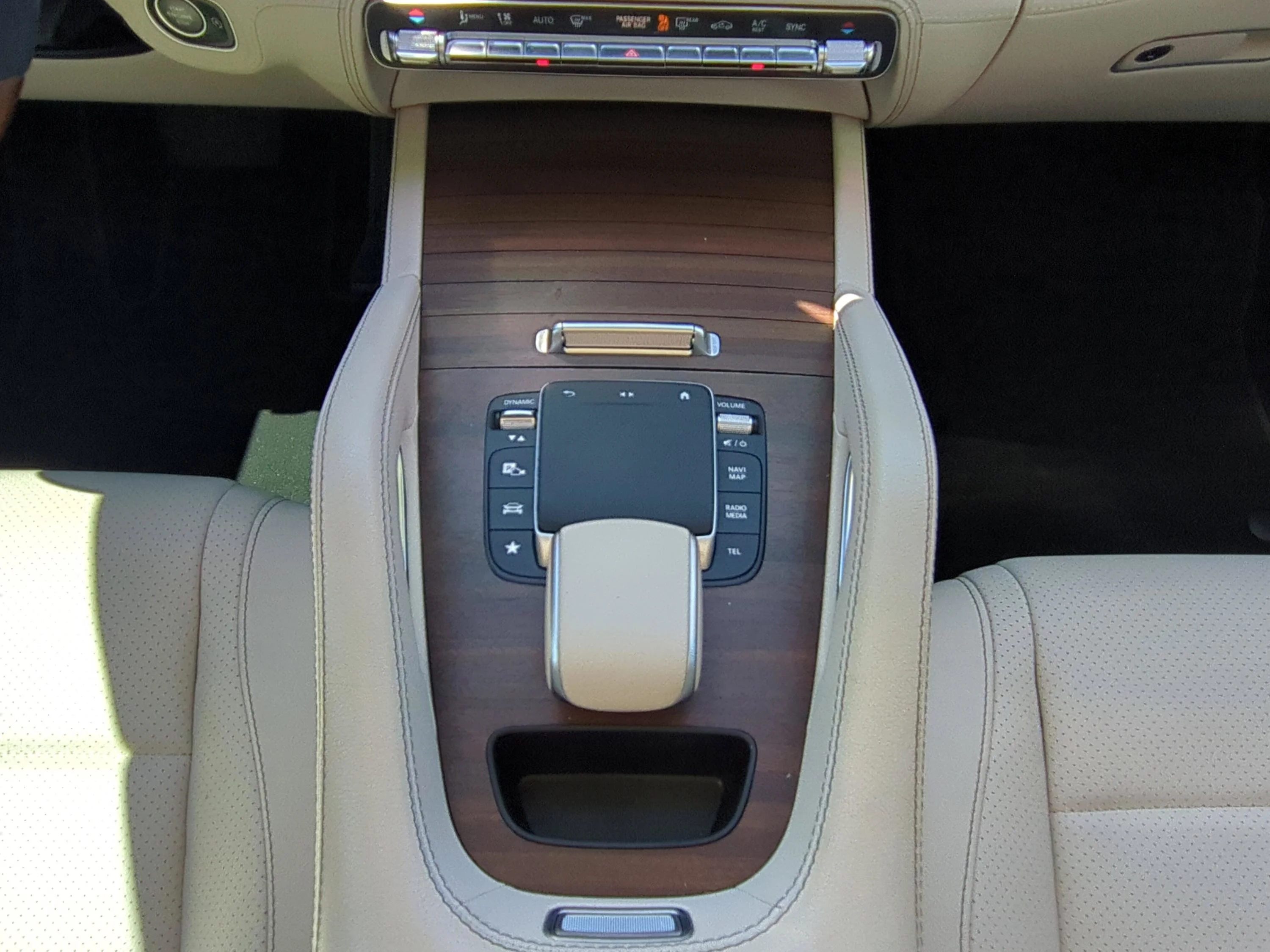 Used 2022 MANUFAKTUR Diamond White Bright Mercedes-Benz GLE 350 image 14