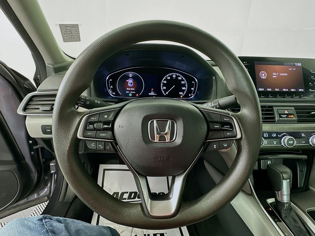 Used 2018 Lunar Silver Metallic Honda LX image 12