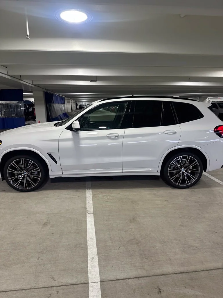 Used 2024 Alpine White BMW xDrive30i image 3