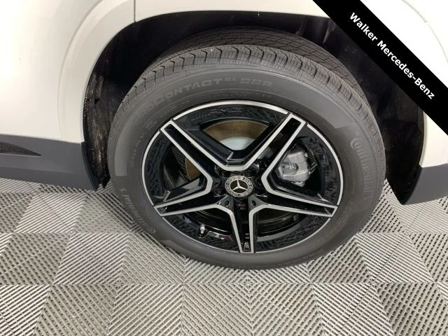 New 2025 Polar White Mercedes-Benz GLA 250 image 34