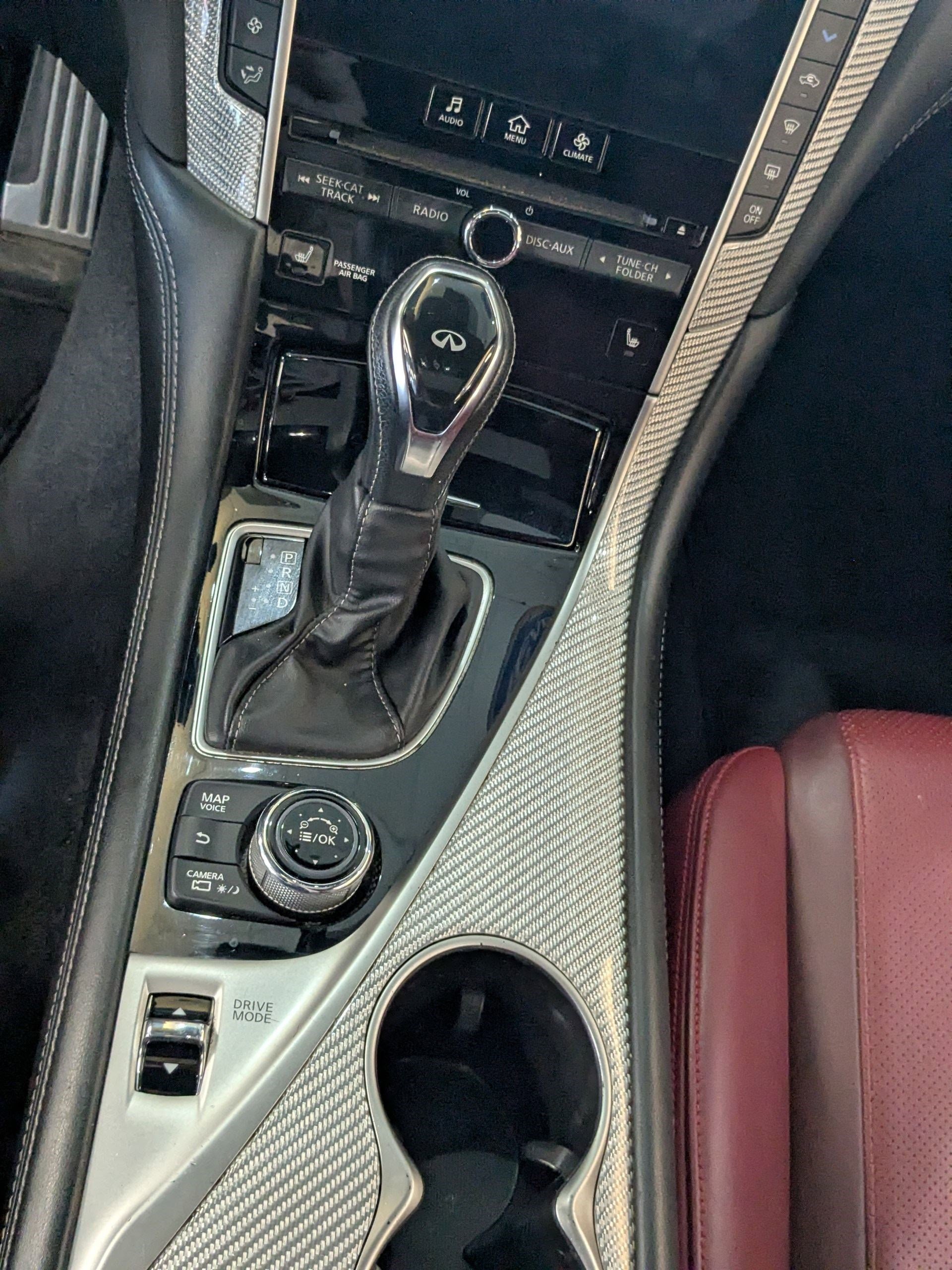 Used 2018 Liquid Platinum INFINITI RED SPORT 400 image 16