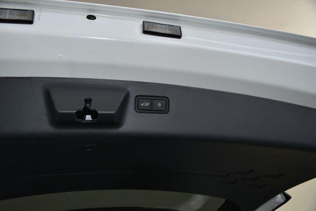 New 2027 White Hyundai Limited image 86